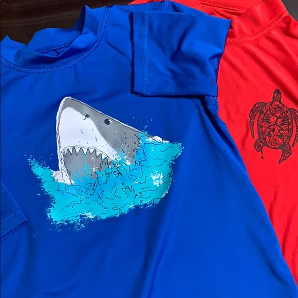 Swim shirts, size M - Picture 6 of 6